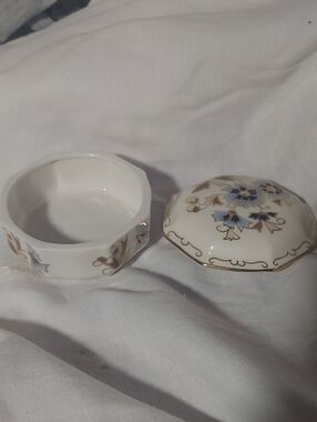 Floral Trinket Box in White and Blue